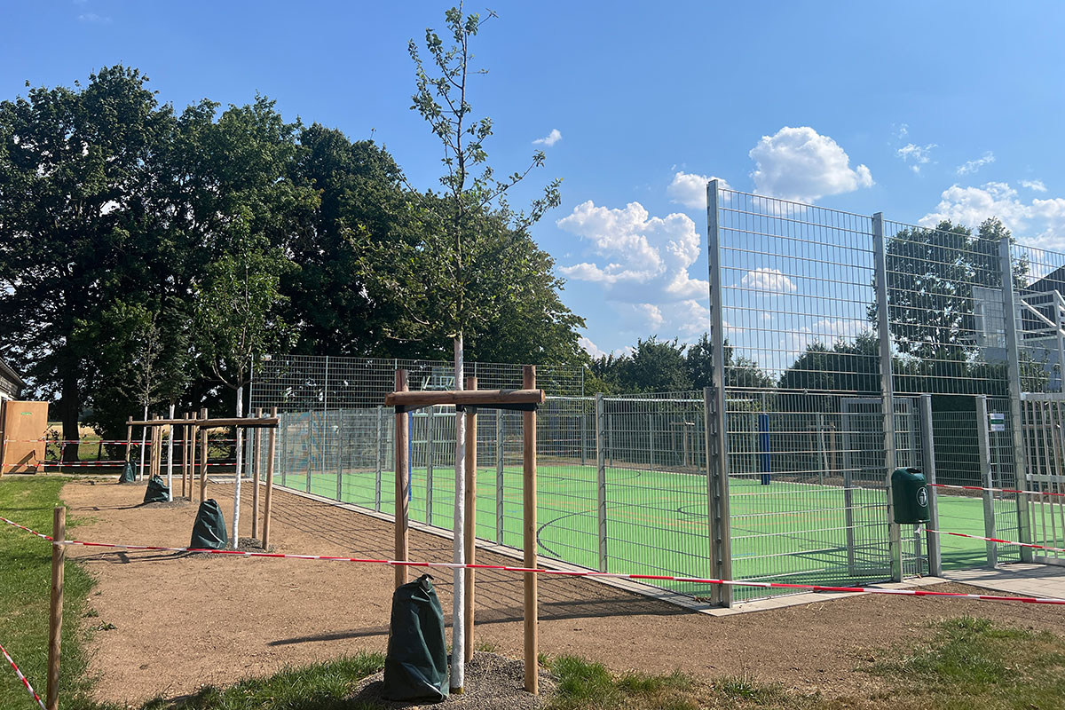 Multifunktionsfeld in Weiler in der Ebene